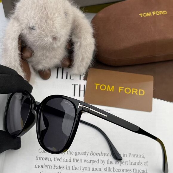 Tom Ford sunglasses main image 5